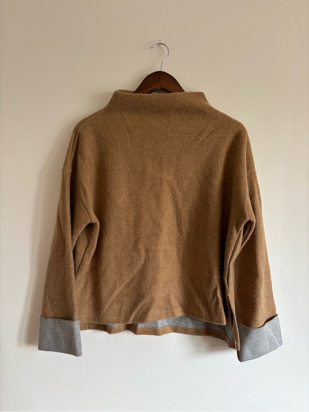Cozy Camel Turtleneck Sweater with Contrast Gray Cuffs
